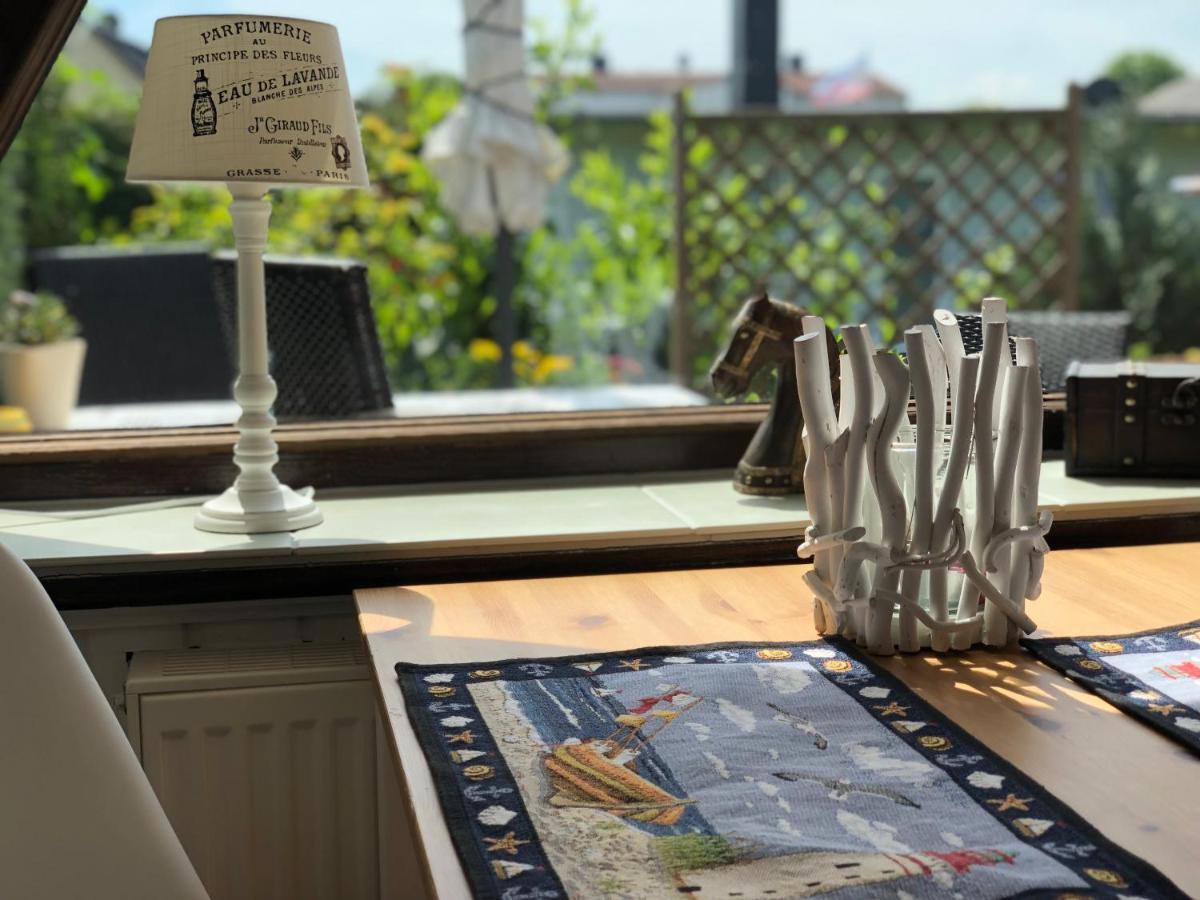 Ferienhaus Naehe Warnemuende 奥门豪斯特 外观 照片